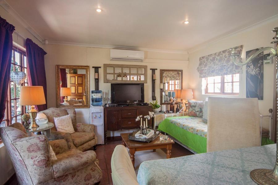 79 On Ridge Bed and Breakfast Pietermaritzburg Buitenkant foto