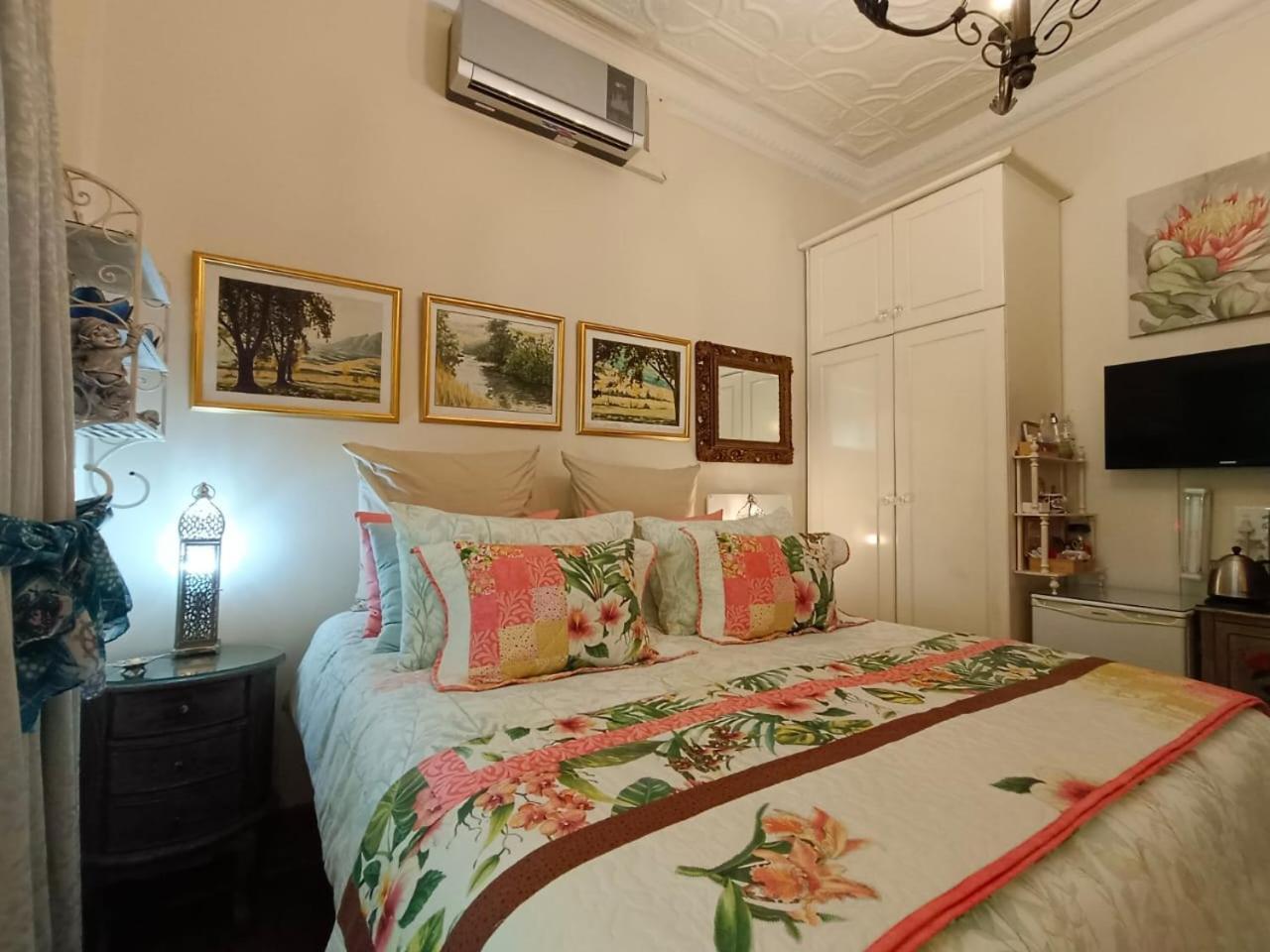 79 On Ridge Bed and Breakfast Pietermaritzburg Buitenkant foto